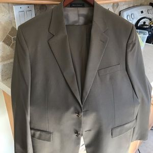 Chaps 2 piece suit